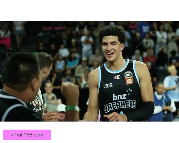 Shams：卡里姆洛佩兹参选有望首轮被选中创造墨西哥裔历史